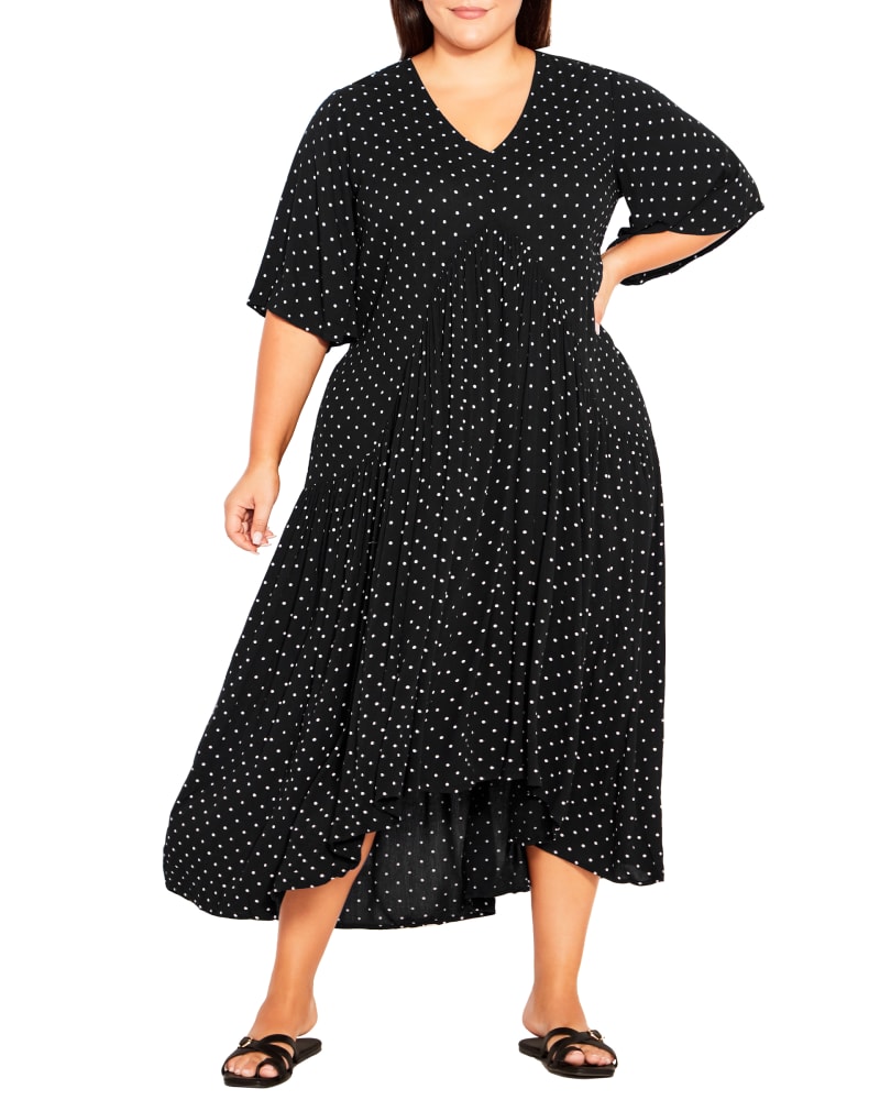 Front of a model wearing a size 14 MAXI VAL CRINKLE in Pin Dot by avenue. | dia_product_style_image_id:265938